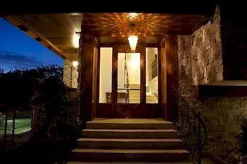 Clementina Hotel 3*
