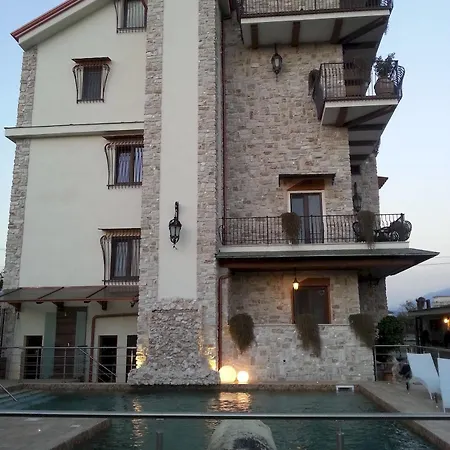 Clementina Hotel 3*