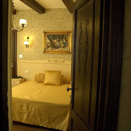 Hotel Clementina