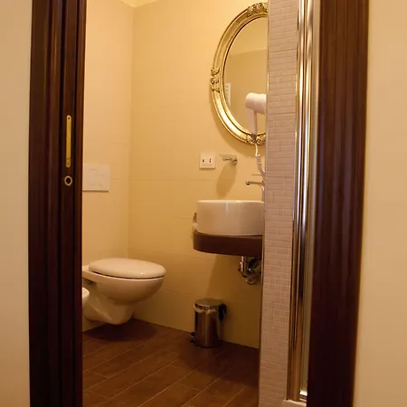 Hotel Clementina 3*