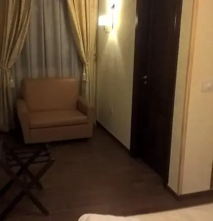 Hotell Clementina 3*