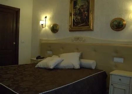 Otel Clementina 3*