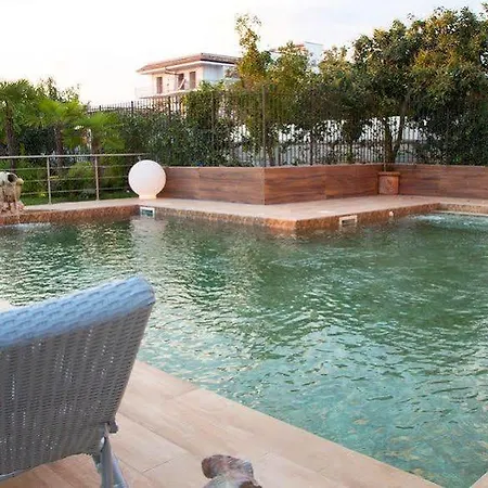 Clementina מלון פומפיי